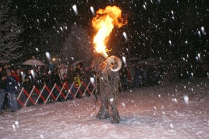 perchtenlauf-2010-35  