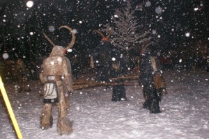 perchtenlauf-2010-46  