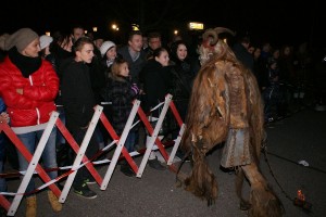 perchtenlauf-2012-0100   